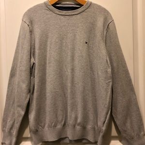 EUC Tommy Hilfiger classic grey sweater